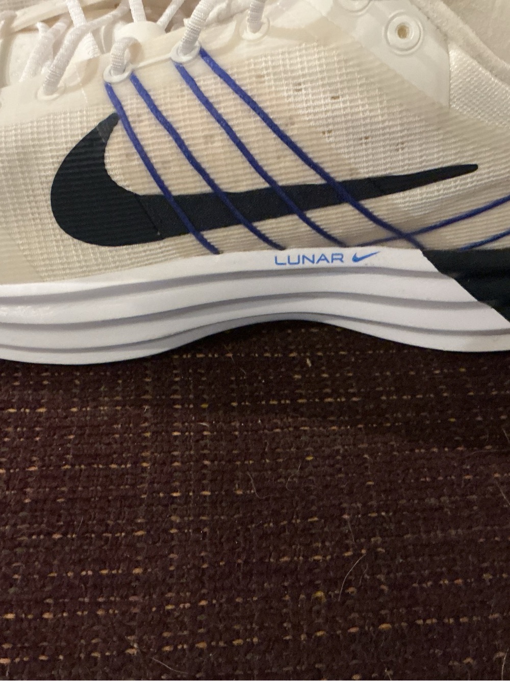 Nike Lunar Roam Men’s 11.5 White Athletic Shoes with Blue and Black. No box - Picture 5 of 6